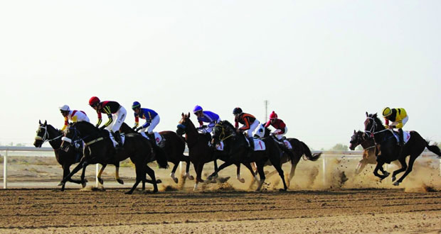 نادي سباق الخيل السلطاني ينظم سباق كأس العيد الوطني السابع والأربعين المجيد
