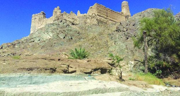 سجل من المعالم التاريخية والأثرية تزخر بها قرى عبري ـ حصونها وقلاعها وأبراجها شواهد تحكي ملحمة البناء وأمجاد العمانيين