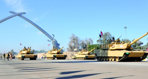 العراق: العبادي يرعى استعراضا عسكريا في يوم النصر على داعش
