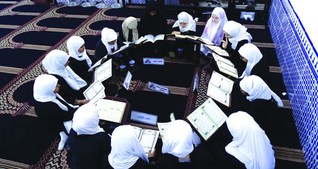 مدارس القرآن الكريم .. دور ريادي ورافد هام في تعزيز التربية السليمة وزرع السلوك القويم للنشء