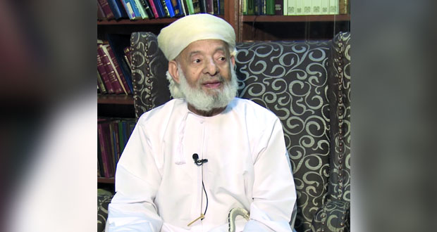 الشاعر والمؤرخ سليمان بن خلف الخروصي في ذمة الله بعد حياة حافلة بالعطاء ومسيرة زاخرة بالمؤلفات