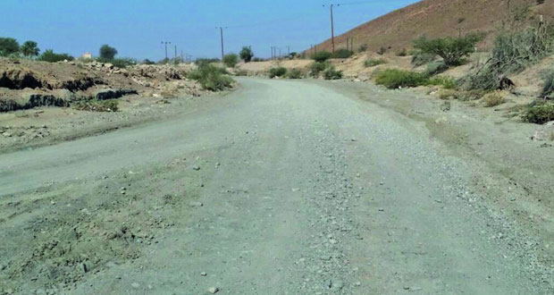 أهالي عبري يطالبون برصف طريق المدينة الأثرية في بات وبلدة العبلة وتوفير الخدمات للسياح والزائرين