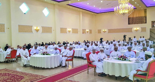 ست أوراق عمل تستعرض حياة وفكر الشيخ العلامة سعيد بن ناصر الكندي في ندوة علمية بالعامرات