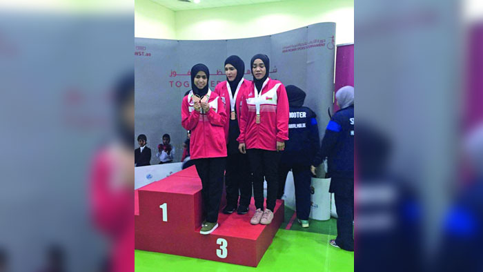 في دورة ألعاب الأندية العربية بالشارقة.. نادي قريات يحقق ميداليتين برونزيتين في مسابقة الرماية