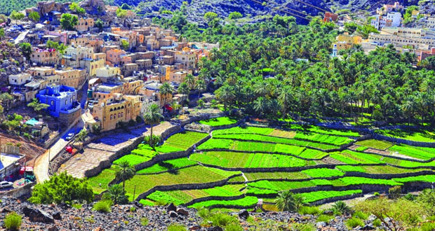 الرستاق .. منجزات تنموية ومقومات سياحية متنوعة