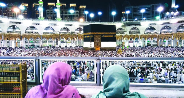 الكعبة المشرفة بناء شامخ في قلب المسجد الحرام