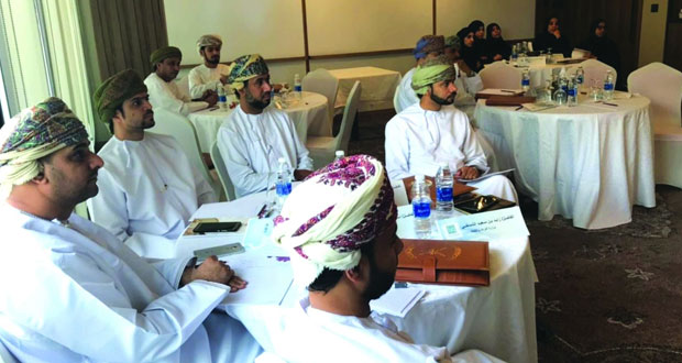 معهد الإدارة العامة يختتم برامجه وحلقاته التدريبية للنصف الأول من العام الجاري 