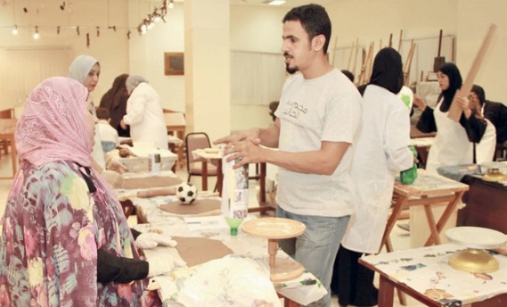 مرسم الشباب يقدم حلقات فنية متنوعة الشهر الجاري في مسقط