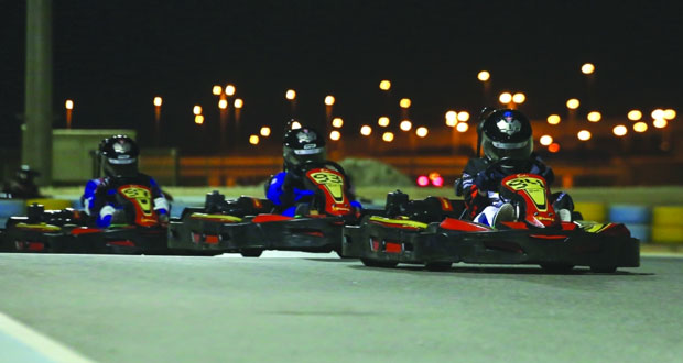 احتدام المنافسة في سباقات "إس دبليو إس" للسرعة على حلبة "مسقط سبيد واي"