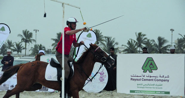 12 منتخباً يتنافسون على بطولة كأس العالم لالتقاط الأوتاد الثالثة بأبوظبي