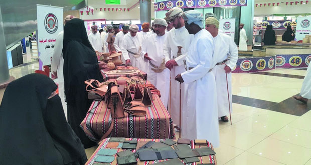 افتتاح معرض الصناعات الحرفية بصلالة