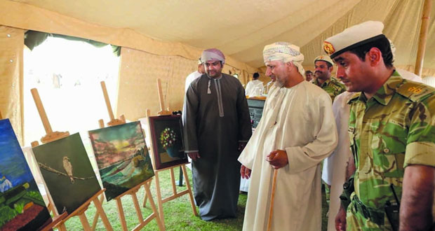 نظم شؤون البلاط السلطاني أمس الأول فعاليات اليوم المفتوح السنوي لموظفيه وعائلاتهم.