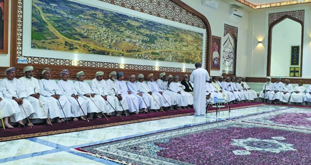 قراءة ودعاء للسلطان الراحل بمجلس الشعيبة بالمصنعة