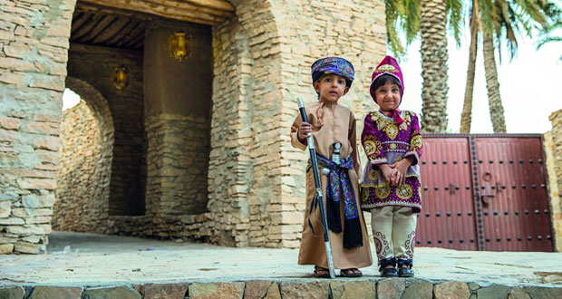 الزي العماني التقليدي بين عراقة الماضي وحداثة الحاضر