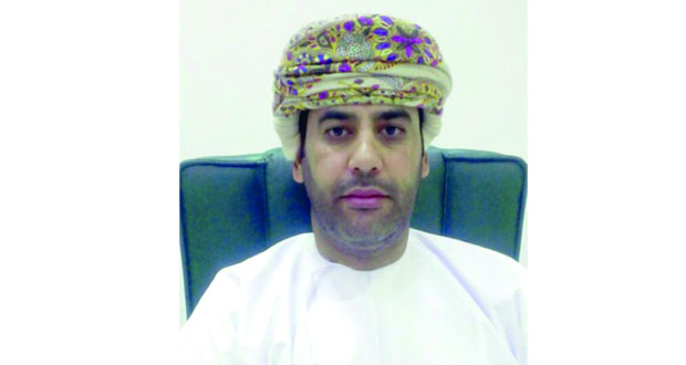 وكيل وزارة الإسكان والتخطيط العمراني للإسكان لـ"الوطن الاقتصادي": ضوابط بيع الوحدات العقارية السكنية بنظام حق الانتفاع لغير العمانيين ستوجد قطاعا استثماريا جاذبًا وواعدًا للجميع