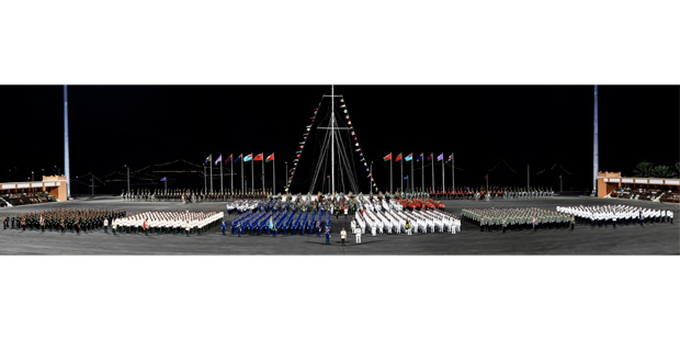 السلطنة تحتفي بيوم القوات المسلحة .. تخليدا للمنجزات التاريخية والأدوار الوطنية التي قدَّمها منتسبو قوات السلطان المسلحة الأشاوس