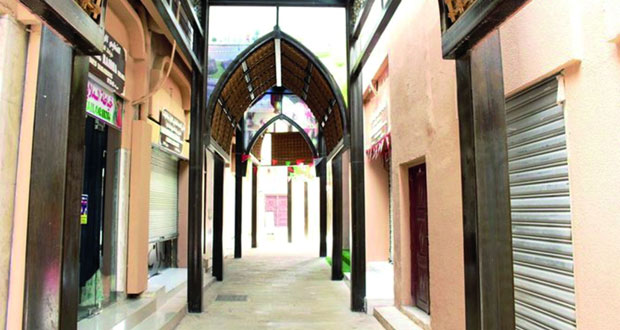 سوق صور القديم مزيج معماري بين التراث والحداثة