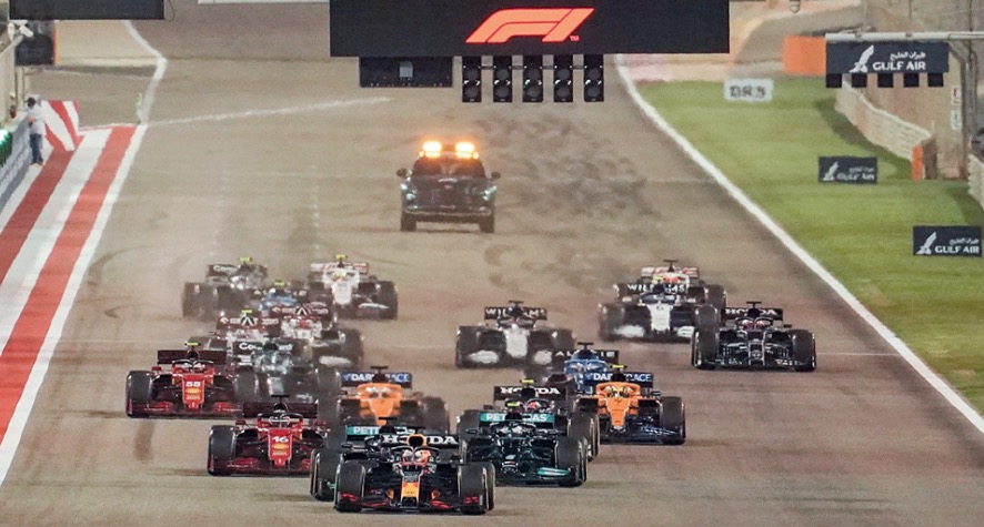 هاميلتون يحسم سباقا افتتاحيا مثيرا فـي جائزة البحرين الكبرى