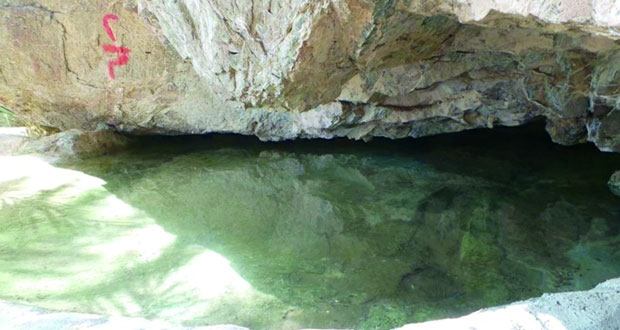 «العوينة» .. برودة فـي الصيف ودفء بالشتاء