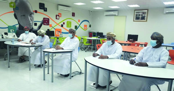 اليوم .. عودة أعضاء الهيئات التدريسية والإدارية إلى المدارس.. والطلبة الأسبوع المقبل