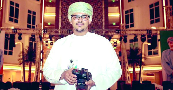 الساحة العمانية الفوتوغرافية تفقد أحد فرسانها برحيل خالد العمري