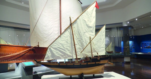 المتحف الوطني يعرض مجسم لسفينة «البغلة» البحرية من أسطول السلطان السيد سعيد بن سلطان البوسعيدي