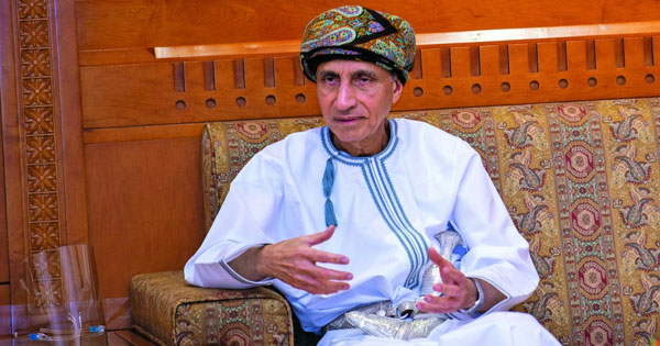 فهد بن محمود: الحكومة تضع فـي مقدمة اهتماماتها تفعيل التعاون مع المجلسين