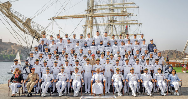 سفينة &laquo;شباب عمان الثانية&raquo; تبدأ رحلتها الخليجية &laquo;عمان نهج متجدد&raquo;