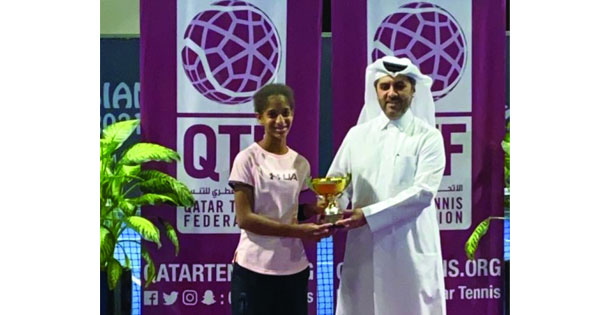 عائشة البوسعيدية تخطف وصافة البطولة الآسيوية بالدوحة في إنجاز جديد للتنس العماني