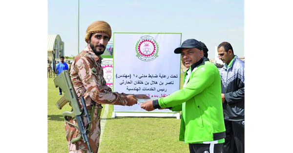 الخدمات الهندسية بوزارة الدفاع تنظم فعاليات متنوعة وتكرم المجيدين من منتسبيها