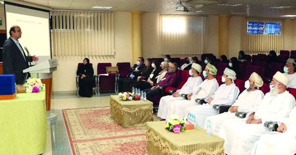 جامعة نزوى تحتفل بإشهار «معجم نزوى للأفعال العربية المعاصرة»