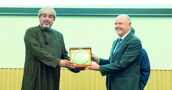 أوكسي عمان ترعى افتتاح جناح عمان فـي بينالي البندقية