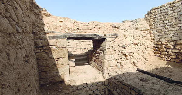 الانتهاء من أعمال الترميم فـي بعض مواقع أرض اللبان بمحافظة ظفار
