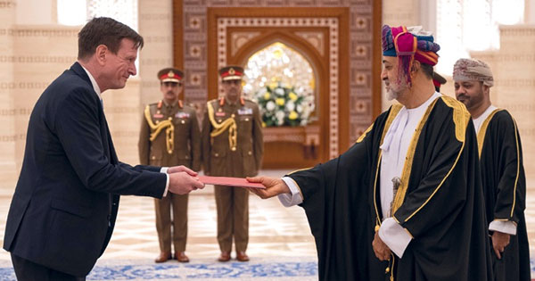 جلالة السلطان يتقبل أوراق اعتماد عدد من السفراء