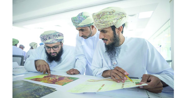 معهد عمان للنفط ينظم برنامجا تدريبيا فـي مجال التعدين
