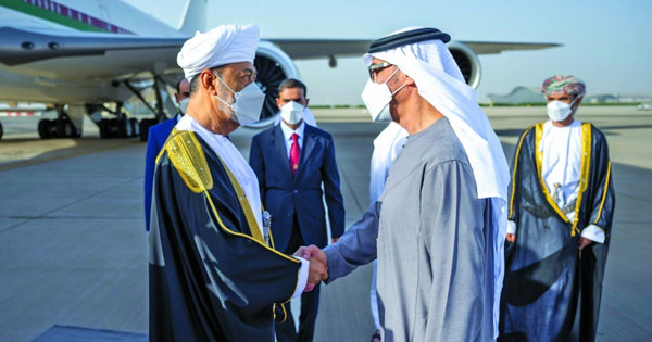 جلالة السلطان يقدم التعازي إلى الرئيس الإماراتي فـي وفاة خليفة بن زايد