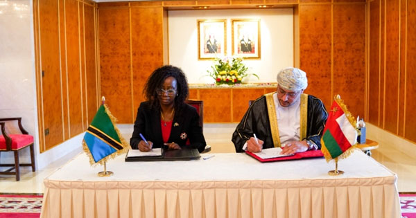 مطارات عُمان توقع مذكرة تفاهم مع شركة كليمنجارو لتطوير المطارات التنزانية