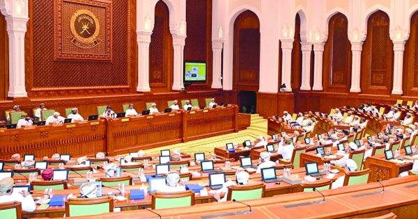 &laquo;الشورى&raquo; يناقش السياسات العامة للإسكان وواقع تعمير الأراضي فـي سلطنة عمان