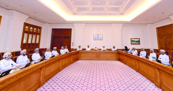 مجلس الدولة يناقش دراسة «ممكنات تعزيز السياحة الداخلية فـي سلطنة عمان»