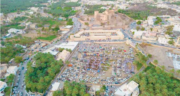 794 ألف زائر دخل سلطنة عمان مايو الماضي