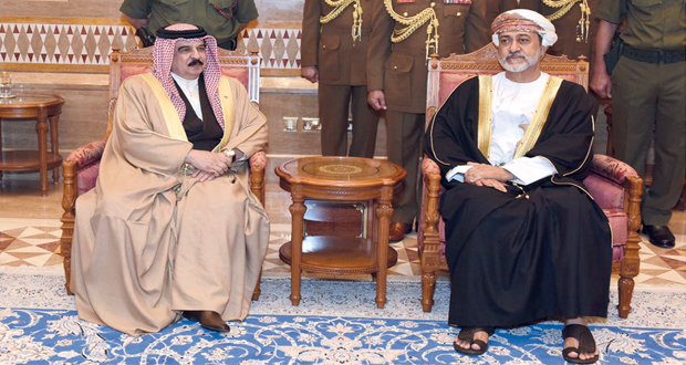 الارتقاء بأوجه التعاون القائم فـي محادثات جلالة السلطان وملك البحرين اليوم