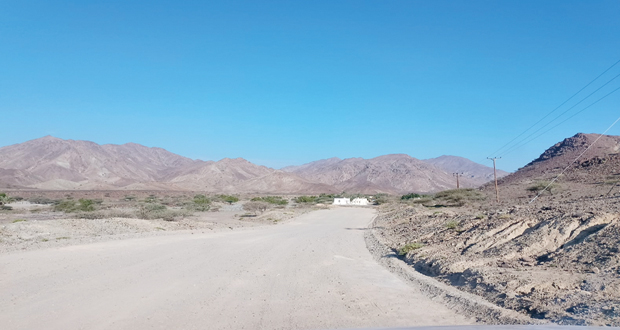 مناطق بإبراء تطالب برصف الطريق المؤدي إليها تخفيفا للمعاناة واختصارا للوقت