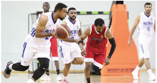 نزوى يتغلب على نادي عمان فـي دوري عام السلة