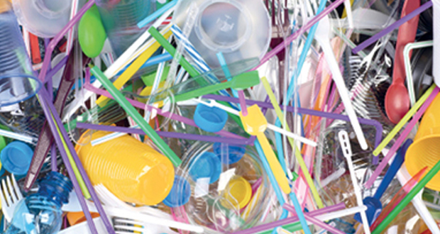 سريلانكا تحظر تصنيع وبيع منتجات البلاستيك أحادية الاستخدام