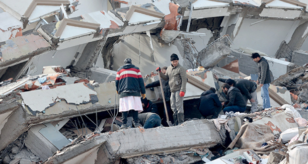 وفيات زلازل تركيا وسوريا تتجاوز خمسة آلاف والمتضررون 23 مليونا