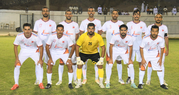 النجــوم والعــربي يتصدران بطولة كأس محافظة الداخلية لكرة القدم