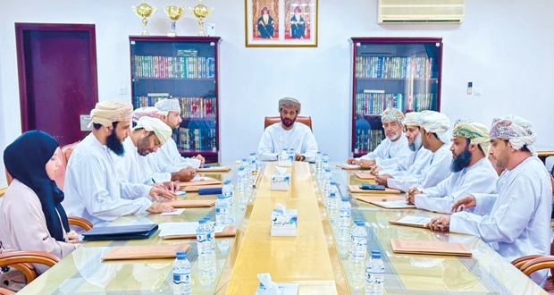 استعراض عدد من المواضيع الاجتماعية فـي عبري والعوابي