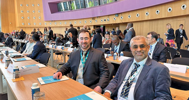 سلطنة عمان تشارك في اجتماع مجلس البحوث العالمي بلاهاي