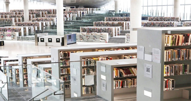 «التقنية والعلوم التطبيقية» بصحار تطلع على مكتبة قطر الوطنية