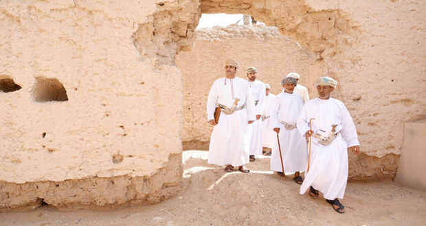 جولة حضرية بمنطقة الحيرة الأثرية بولاية الكامل والوافي